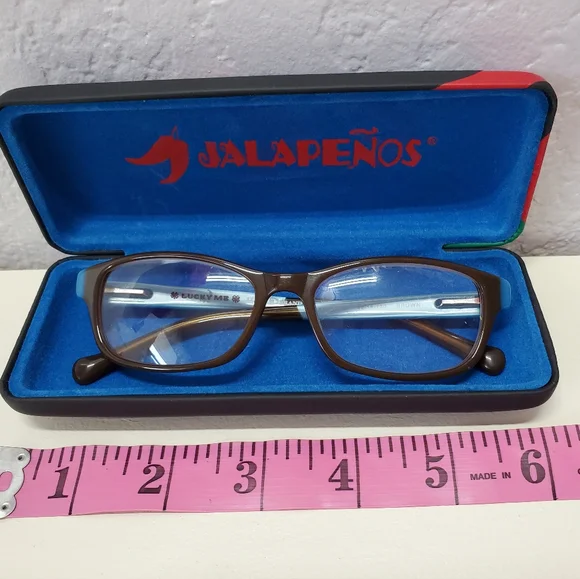 JALAPEÑOS GLASS CASE - Picture 2 of 8